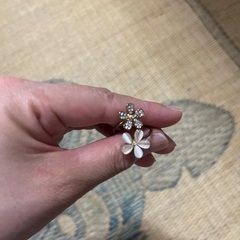 ★ 指輪　花モチーフ　フリーサイズ　お子様にも★