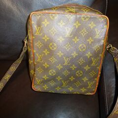 ルイヴィトン　ショルダーバックの画像
