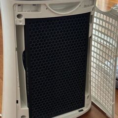 シャープ 空気清浄機 23畳まで FU-N50BK-Wの画像