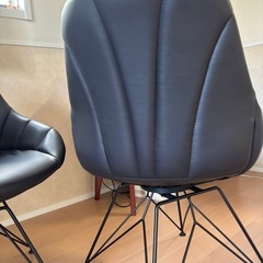 ダイニングチェア　回転式の画像