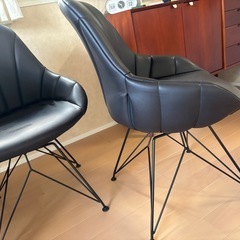 ダイニングチェア　回転式の画像