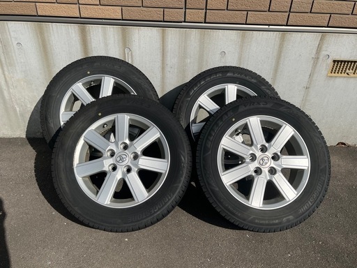 売却済ｽﾀｯﾄﾚｽﾀｲﾔ 23年製VRX3 205/60R16