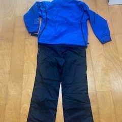 子供用スキーウェアの画像