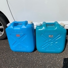 灯油タンク　　ポリタンク