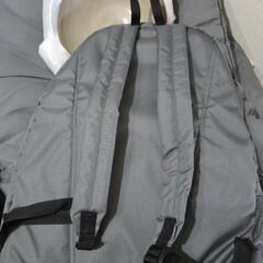 【新品 未使用】Quiksilver グレー リュック G186271395の画像