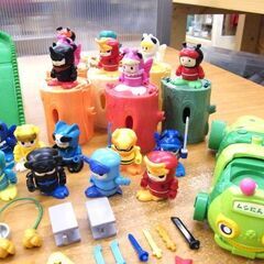 バンダイ ムシ忍 大きな木のムシ忍城 コガネニンのスニーカーベース おもちゃ カラクリメカ 忍者 バーガー すし 札幌市厚別区 厚別店の画像