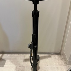 GIOSのmistralと空気入れの画像