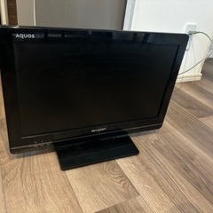 液晶カラーテレビ  SHARP 19型