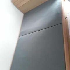 ダブルべッドの画像