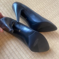 黒 レザー ハイヒール 25 washington GINZA Tokyoの画像