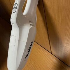 【値下げ】マキタの掃除機　＜バッテリーだけが寿命みたいです＞