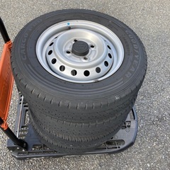 軽バン用鉄チンホイールタイヤセット中古