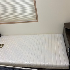 電動リクライニングベッド　
