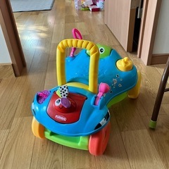 [商談済]ベビー用の椅子二脚と乗用玩具の画像