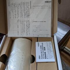 差し込むだけ簡単auのWi-Fiホームルーターの画像