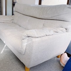 3人掛けソファー、敷物とカバー付の画像