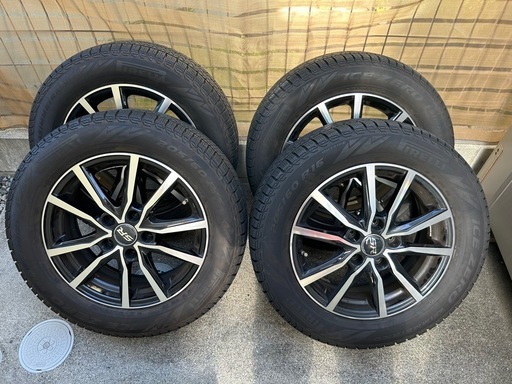 205/60R16 スタッドレスタイヤ ホイール4本セット 90系ノア/ヴォクシー用 PIRELLI アイスゼロアシンメトリコ