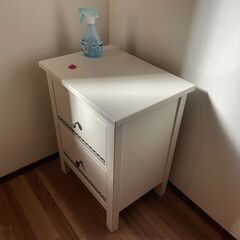 不動産売買で出ました不用品　【ベッドサイドラック＿２】　を無料で...