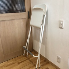 イケア(IKEA)  ハイチェア(フランクリン)未使用新品　クッション付の画像