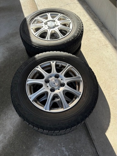 軽 中古 スタッドレスタイヤ