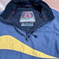 メンズスノボーウェアセット(上L、下Mサイズ)の画像