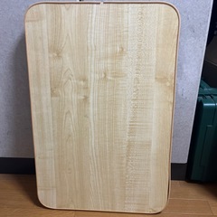 折りたたみテーブル　