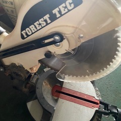 FOREST TEC コンパウンドマイターソー MS-255Wの画像
