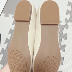 新品、未使用 ローパンプス アイボリーの画像