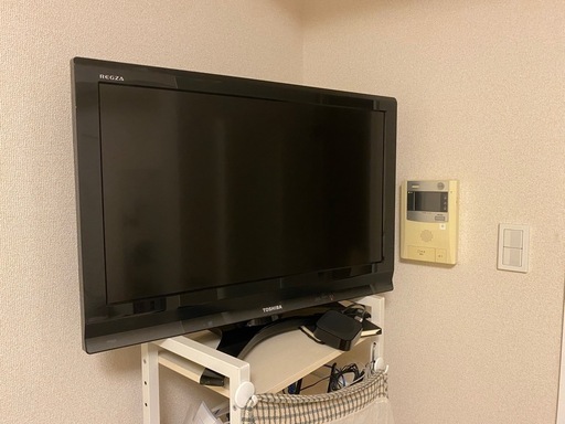 東芝レグザ32型テレビ