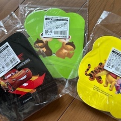 ディズニー　塗り絵と色鉛筆3セットの画像