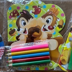 ディズニー　塗り絵と色鉛筆3セットの画像