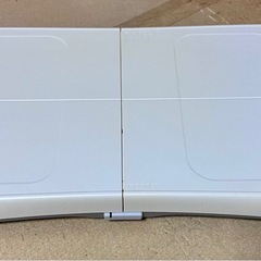 【取引成立】中古wii、wiiU対応　wii fit、wii fit plus バランスボードセット(訳あり)ダイエットにどうですか！楽しんでダイエットしよう！の画像