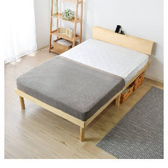 セミダブルベッドフレームの画像