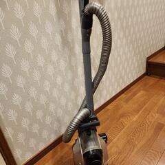 TOSHIBA サイクロン掃除機 VC-C11