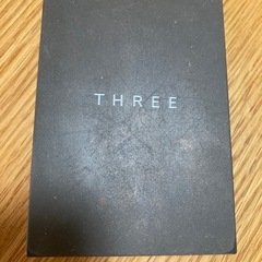 スリー　THREE アイシャドウの画像