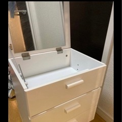 サリュ　ドレッサー　