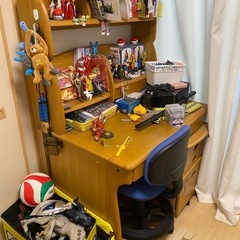 学習机と椅子