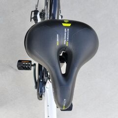 電動アシストクロスバイク　ベロスターの画像