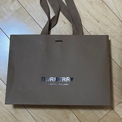 Burberryショッパー