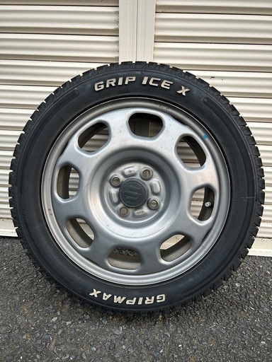 売約済＊15インチ　スタッドレスタイヤ　バリ溝
