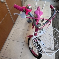 ピンク 幼児用自転車 スチール製 バスケット付き 14インチ ピンク 幼児用自転車 スチール製 バスケット付き 14インチ