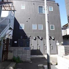 km✨敷金ゼロ・礼金ゼロ・仲介手数料無料✨１R+サービスルームの...