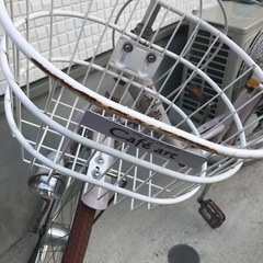 【引渡先決定】女の子用26インチ自転車あげます（タイヤパンクあり）の画像