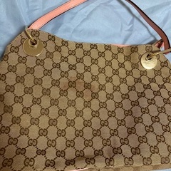 GUCCIバグの画像