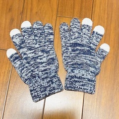 3点セット✨ニット帽 マフラー 手袋 裏起毛 防寒 スキーやスノーボードにの画像
