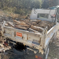ナラ薪軽トラックダンプ1台ご自宅まで配達の画像