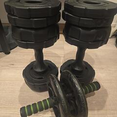 ダンベル10kg×2 (重さ調整可能) と腹筋セットです
