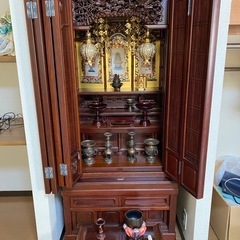 約110万で購入　木彫りが美しい　超高級　お仏壇