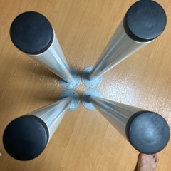 IKEA 机の脚の画像
