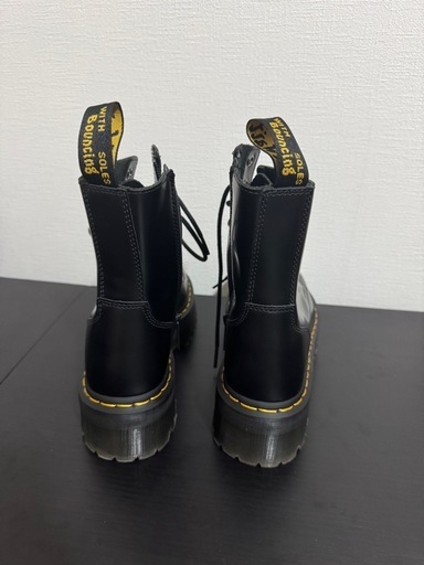 Dr.Martens JADON8ホールブーツ